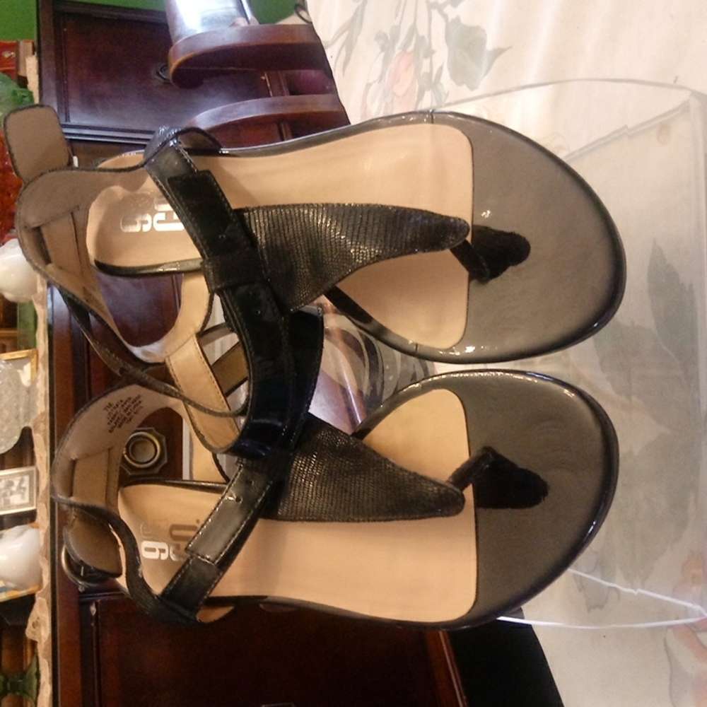 9&co. Sandals